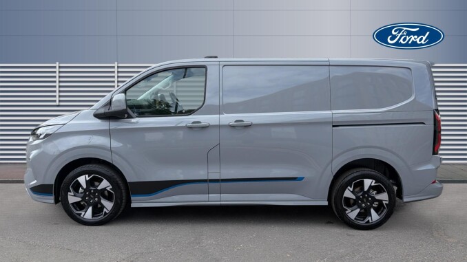 Ford Transit Custom 320 L1 Diesel Awd 2.0 EcoBlue 170ps H1 Van Sport Auto - Image 4